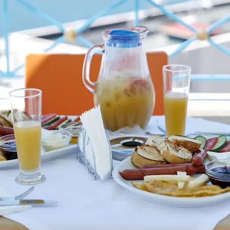 Blue Heaven Hotel 3*