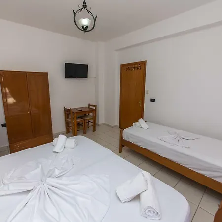 Blue Heaven Hotel 3*