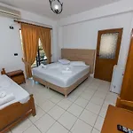 Blue Heaven Hotel Sarandë